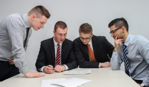 benefits of hiring a consultant